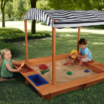 KidKraft 165 Arenero de madera para niños con toldo, para jardín y exterior al aire libre - Azul marino y blanco