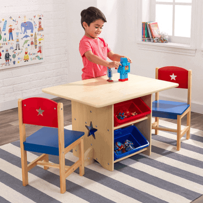 KidKraft- Juego de mesa y 2 sillas de madera con corazón con compartimentos de almacenamiento, cuarto de juegos para niños - muebles de dormitorio