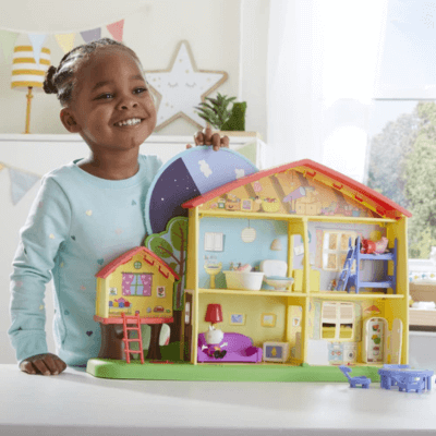 Peppa Pig Peppa´s Adventures Peppa´s Playtime to Bedtime House Pre-school Toy, Speedch, Light and Sounds, Ages 3 and Up, Red