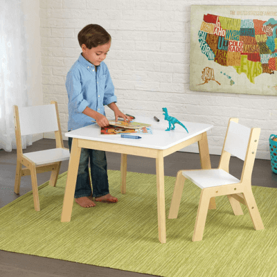 kidkraft - Mesa con 2 sillas de madera y blanca, para sala de juegos infantil - Muebles de dormitorio, Color Blanco (27025)